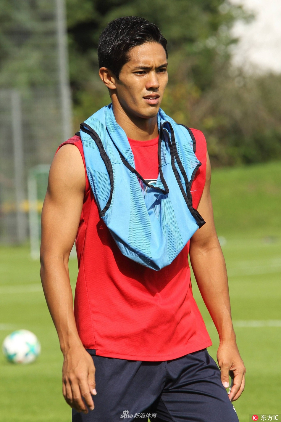 米勒拾穗作品赏析