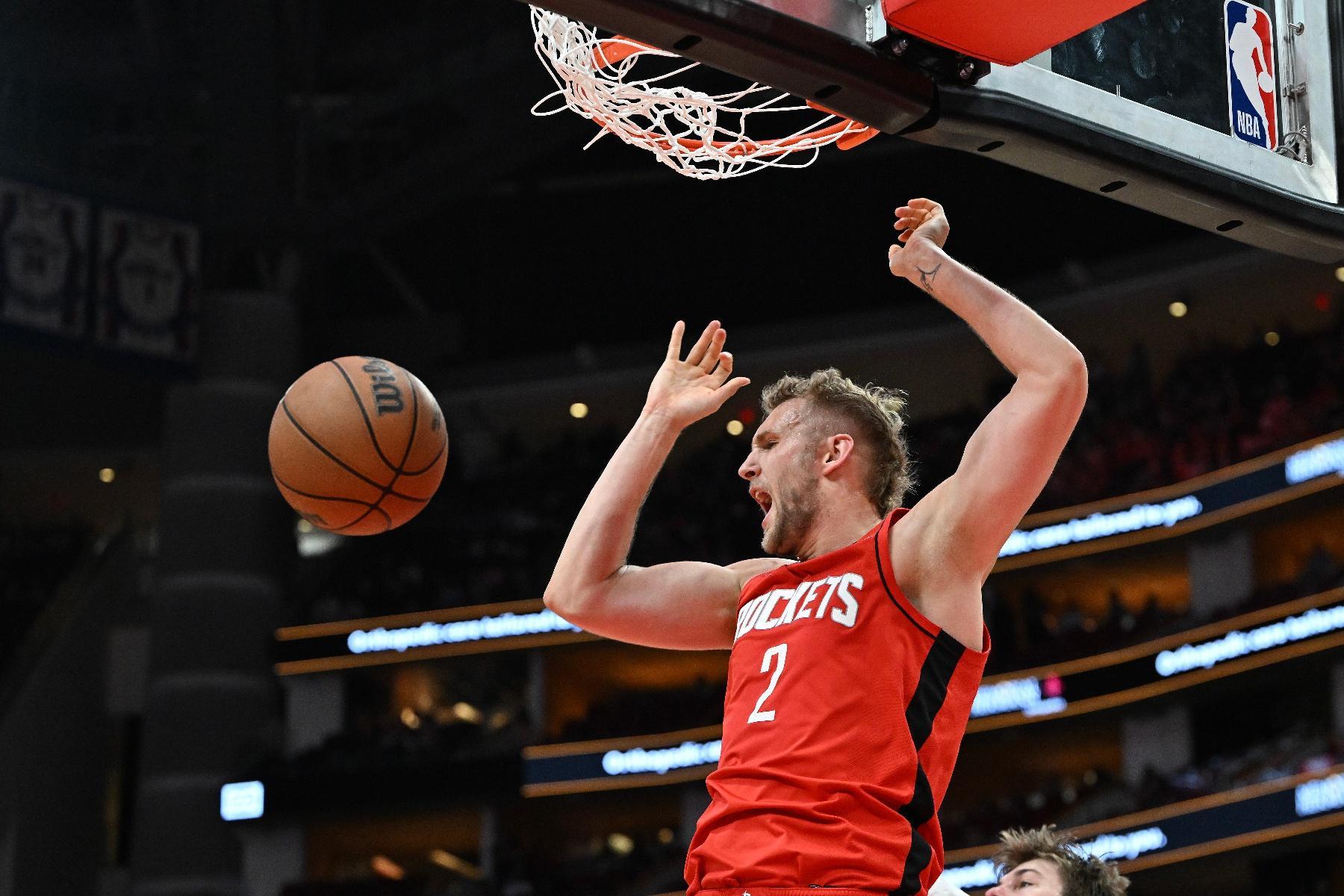 关于赛后足总杯焦点战，休斯敦火箭豪取连胜，媒体盛赞，年轻球员得到机会的信息