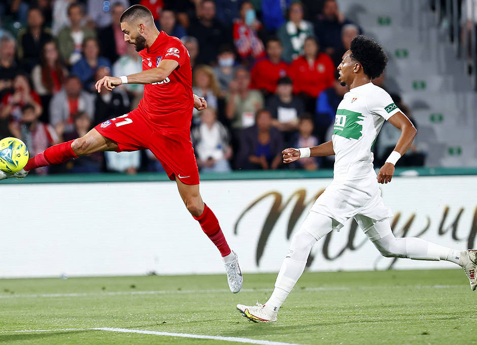 包含里尔内部会议纪要流出——清晨迎来里程碑；欧冠使命明确；医务组通报恢复的词条